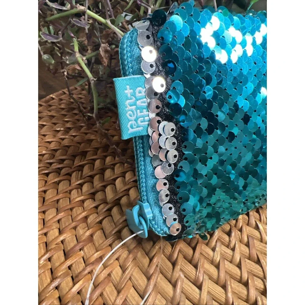 Pen & Gear Mermaid Tail Pencil Pouch Pen Case w/Zipper & Teal/Silver Sequins